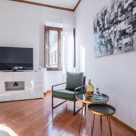 The Best Rent - Four-Room Apartment A Few Steps From The Trevi Fountain Kültér fotó